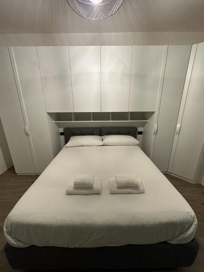 Green Apartment Pioltello ภายนอก รูปภาพ